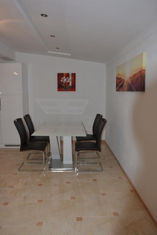 Apartments Petar & Anka Weißenburg Zimmer foto
